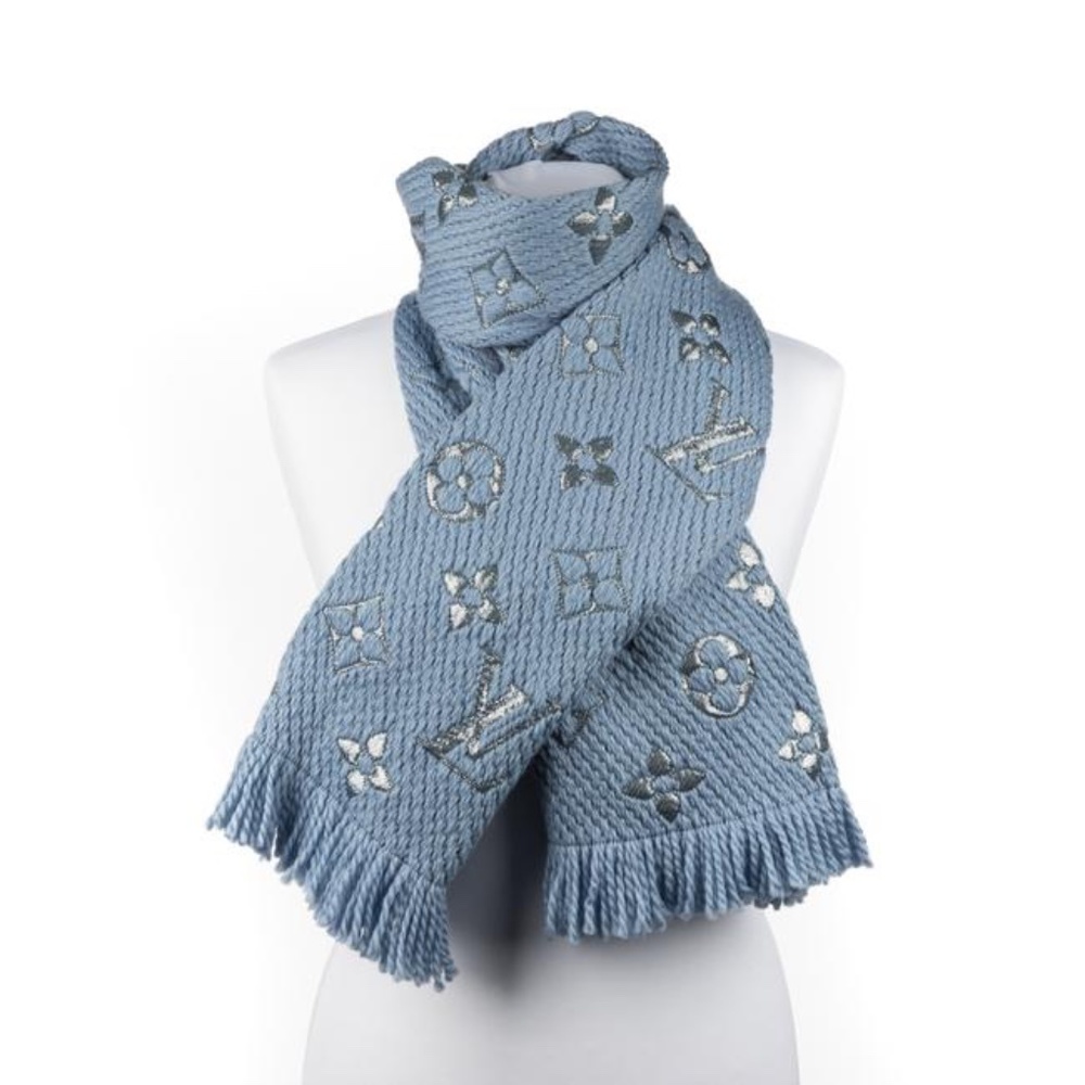 Louis Vuitton logomania  wool blue scarf
